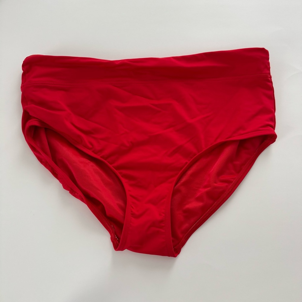 Lands’ End red swimsuit bottoms 14